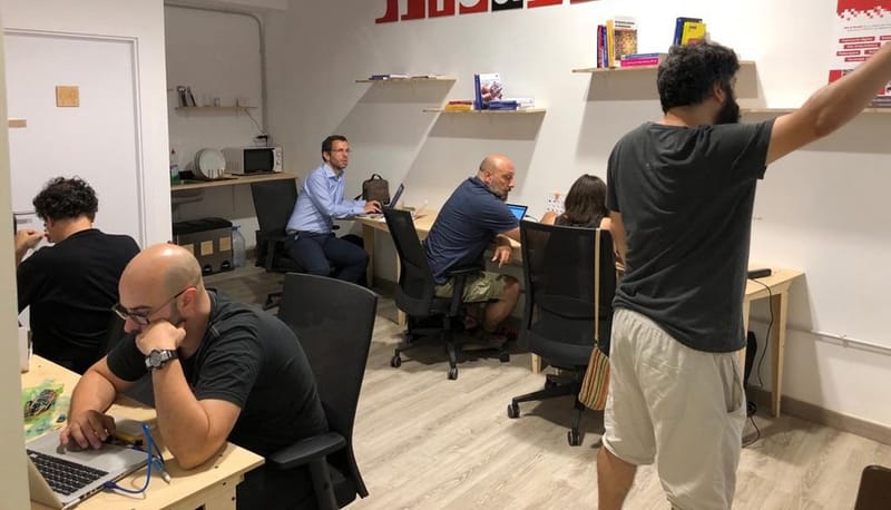 Bits & Books - Gran Via de les Corts Catalanes 594 - Barcelona (co-work + meeting rooms only) image 3