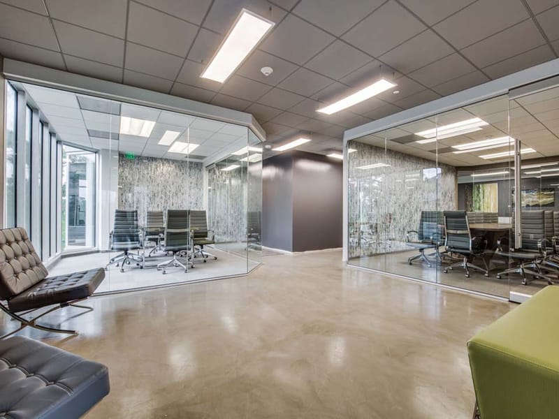 Lucid Private Offices - 2001 Timberloch Place - The Woodlands - TX image 4