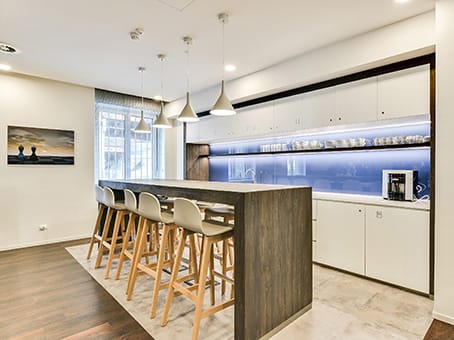 Regus - Via Uberto Visconti di Modrone 15 - Milan image 6