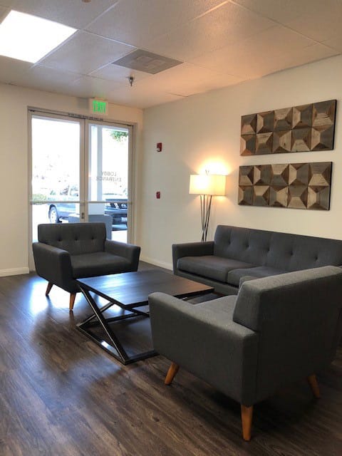 Storage Max Office Suites - 8333 Foothill Boulevard - Rancho Cucamonga - CA image 9