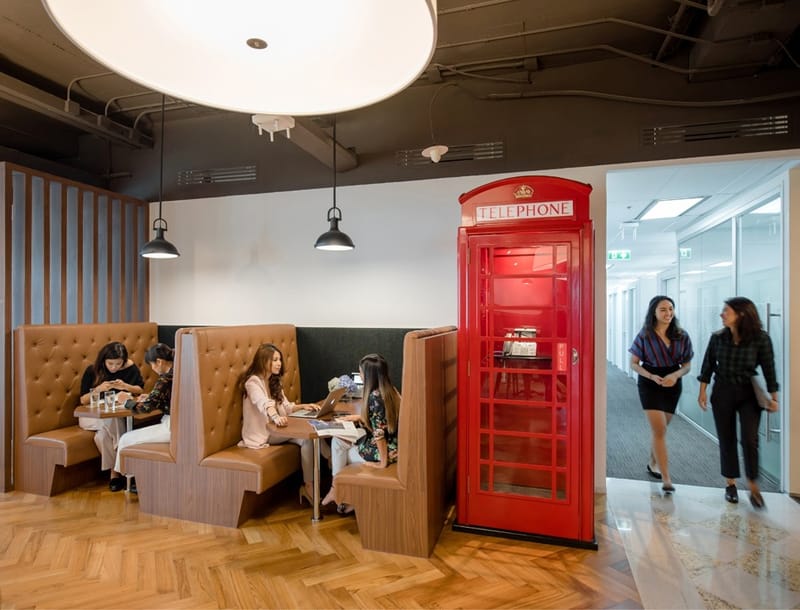 Servcorp - Mercury Tower - 540 Ploenchit Road - Pathum Wan District - Bangkok image 6