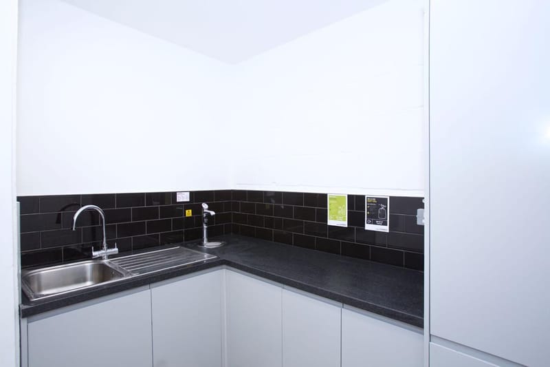 WB Properties - Islington Studio - 159-163 Malborough Road, N19 - Archway (3 yr min term) image 14