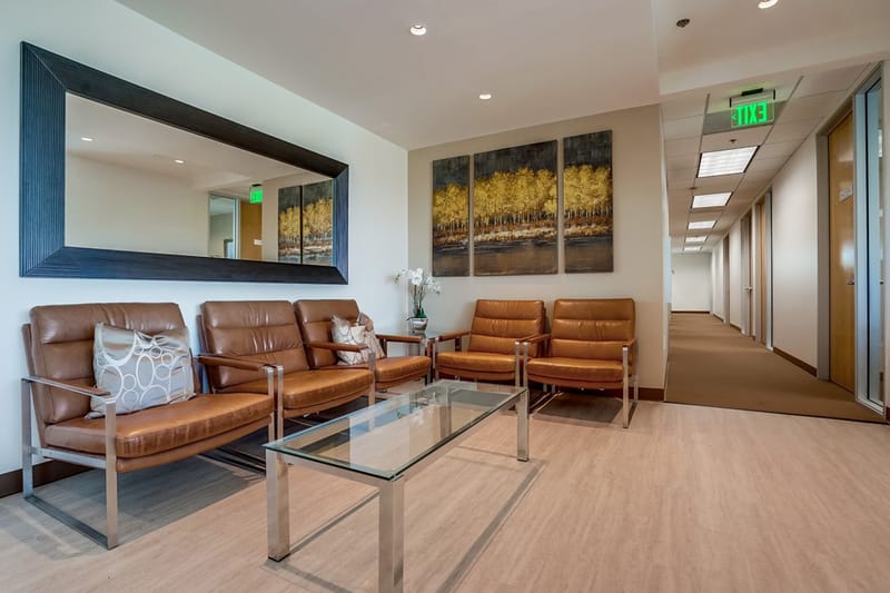 Barrister - 2625 Townsgate Road - Westlake Village - CA image 2