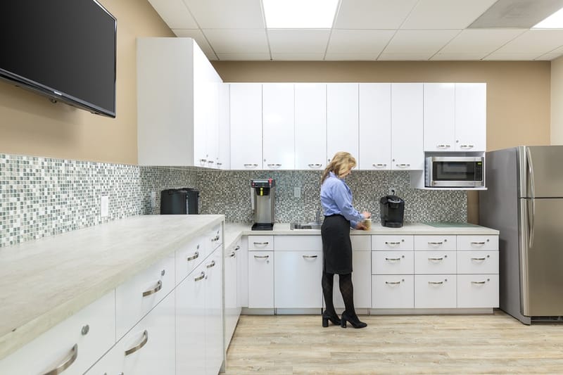 Premier Workspaces - ATR - Irvine - CA - 19200 Von Karman Ave image 6