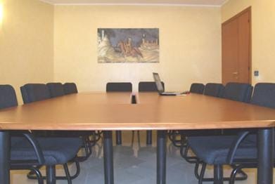 Executive Service Network - Via Cipro - Brescia image 2