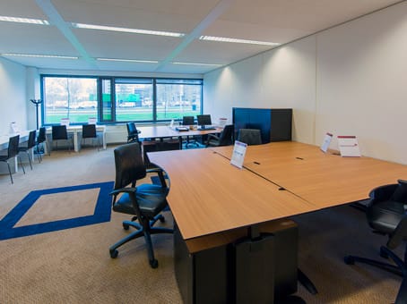 Regus - Schiphol, Schiphol Aviopor - Evert v/d Beekstraat, Schiphol Airport - Amsterdam image 7