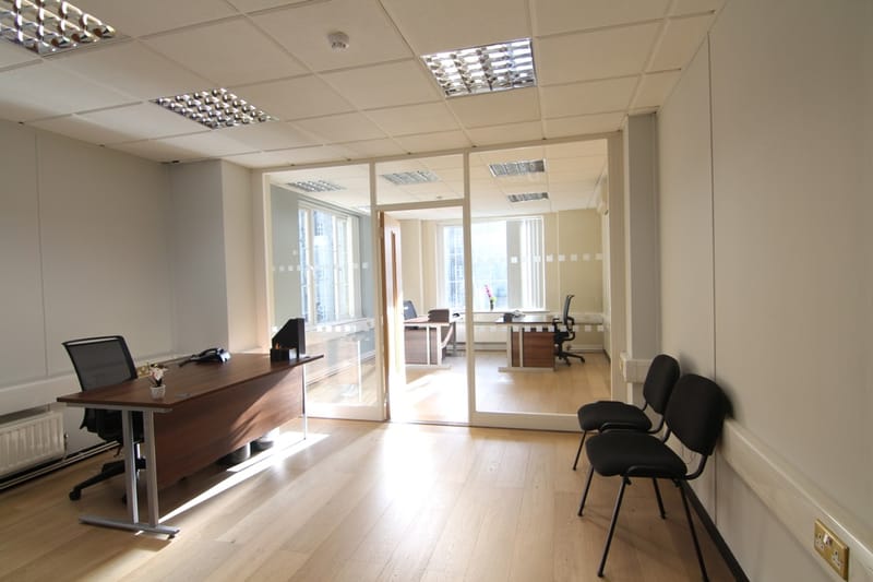 Kensington Office Group - Vicarage House - Kensington Church St,W8 - Kensington image 2