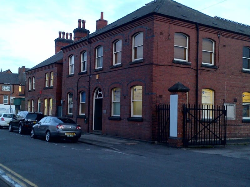 G T Collett Properties - Curzon St, DE14 - Burton upon Trent image 2
