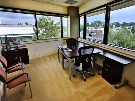 Regus - Burbank Blvd - Woodland Hills image 5