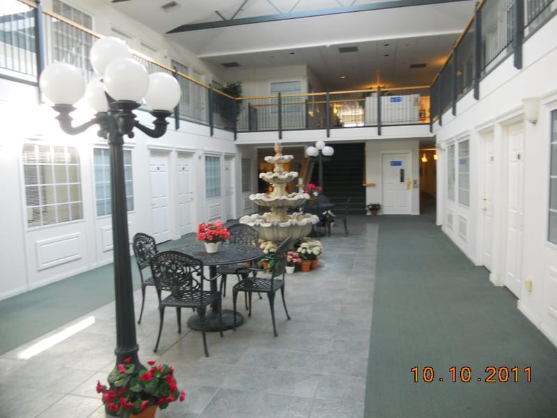 Atrium Business Court - Greenleaf Ave. - Whittier image 3