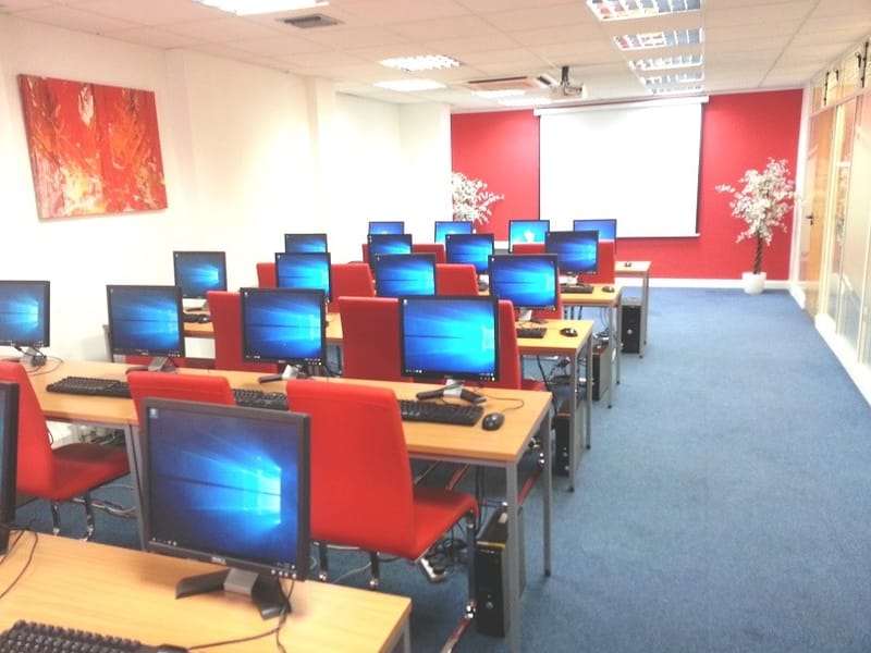 In Tuition House - Borough High St, SE1, Southwark image 3