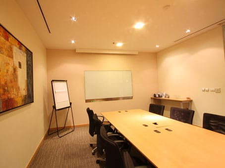 Regus - Q House Lumpini Centre - Bangkok image 6