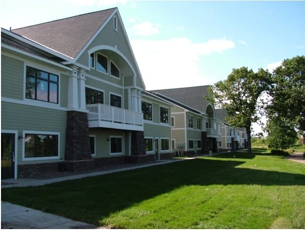 Champlin Pond Suites LLC - Zealand Ave N - Champlin - MN - 55316 image 3