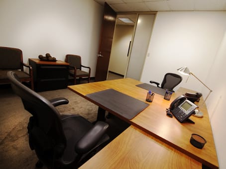 Regus - Highland Park Place - Cole Ave - Dallas image 4