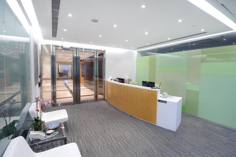 UE Serviced Offices and Convention Centre - 9 Queen's Road Central - Central - Hong Kong image 3