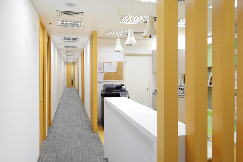 UE Serviced Offices and Convention Centre - 9 Queen's Road Central - Central - Hong Kong image 4