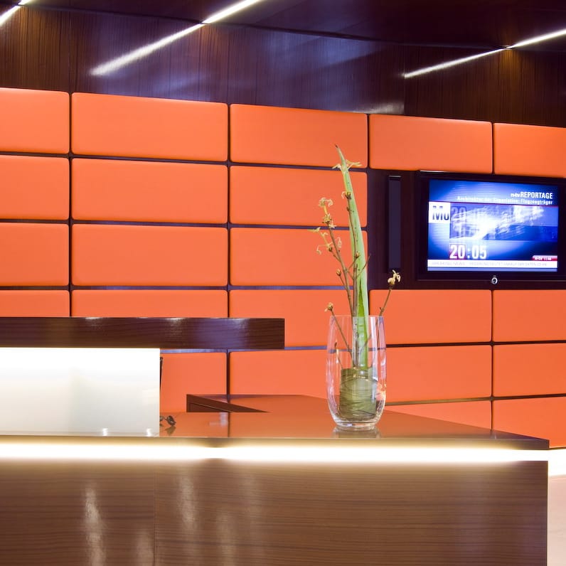 SBC Service + Business Center GmbH - Mainzer Landstrasse 41 - Frankfurt image 2