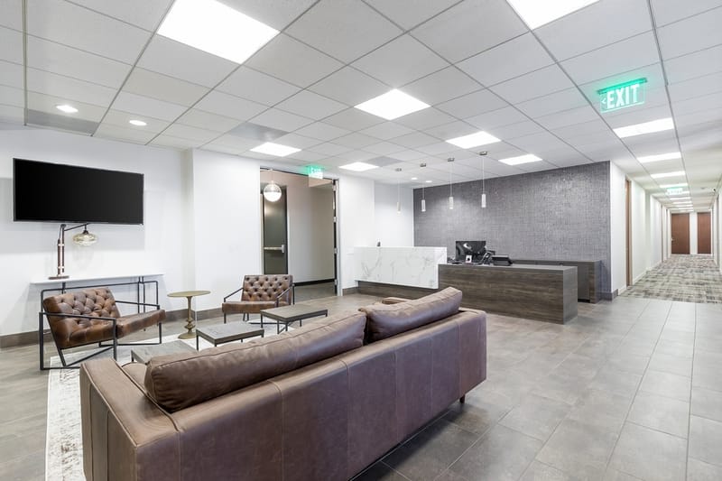 Premier Workspaces - 355 - Los Angeles - CA - South Grand Avenue image 3
