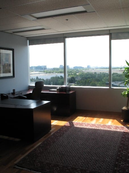 Skytek Executive Office Suites - Mural Street - Richmond Hill, ON image 4