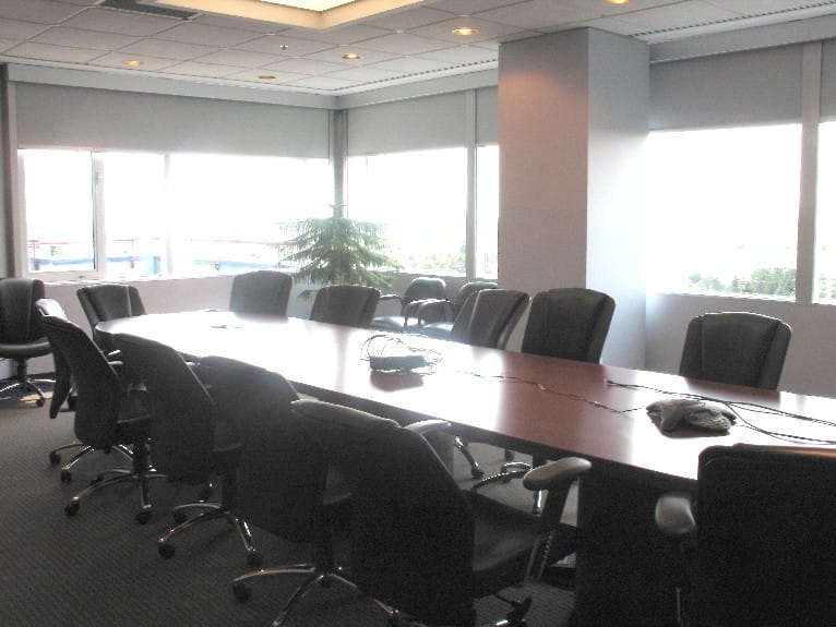 Skytek Executive Office Suites - Mural Street - Richmond Hill, ON image 5