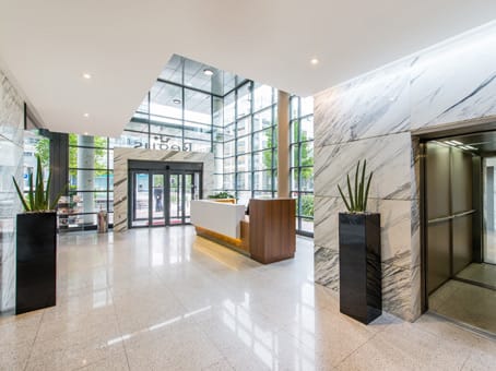 Regus - Paris Issy-les-Moulineaux, Camille Desmoulins - Issy-les-Moulineaux, Paris image 2