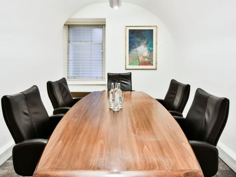 The Argyll Club - 17 Cavendish Sq, W1 - Marylebone image 4