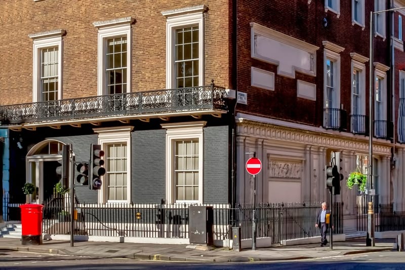 The Argyll Club - 17 Cavendish Sq, W1 - Marylebone image 6