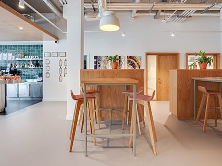 IWG (Regus) - 77 Sir John Rogerson Quay - Dublin image 8