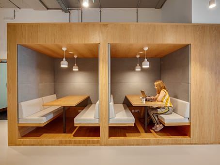 IWG (Regus) - 77 Sir John Rogerson Quay - Dublin image 7