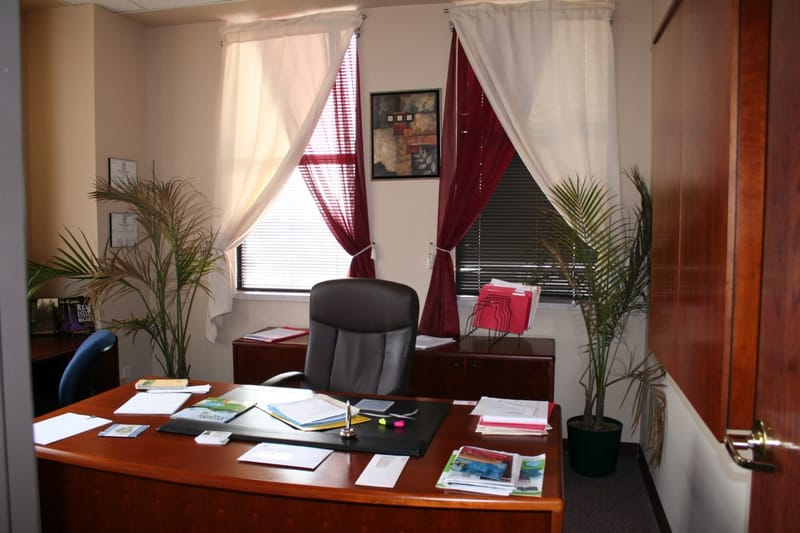 Mainstreet Business Center - Grand River Ave, Novi - Michigan image 3