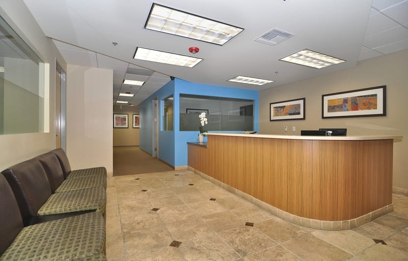 Premier Workspaces - PAN - Panorama City - CA - 14500 Roscoe Blvd image 2