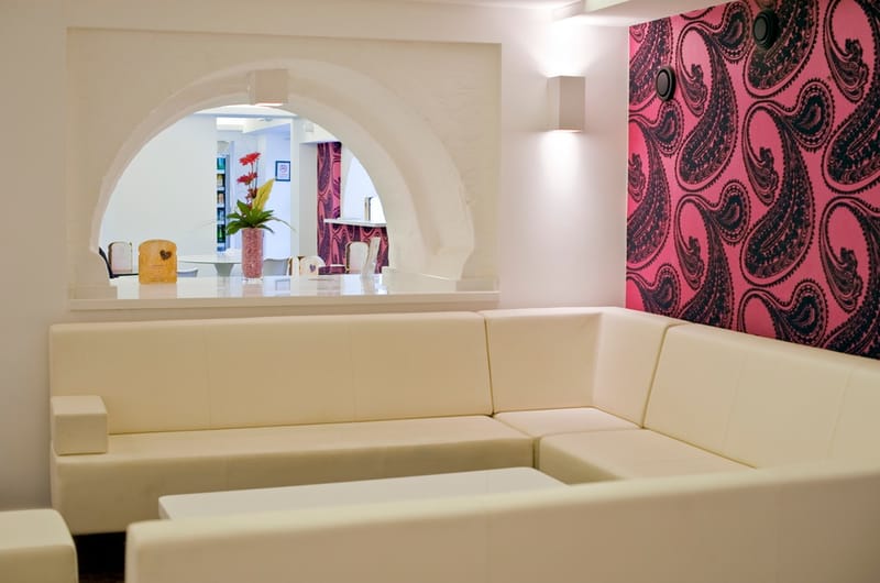 Halcyon Offices - Thorncroft Manor - Thorncroft Drive, KT22, Leatherhead - Surrey image 3