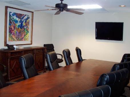 Gun Barrel Office Center - 1805 West Main St, Gun Barrel City - TX image 2