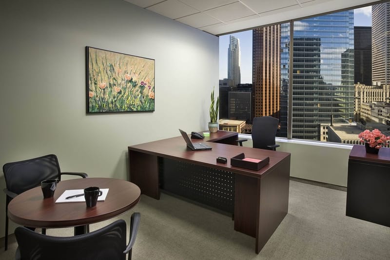 Regus - 401 Bay Street, Toronto - Ontario image 4