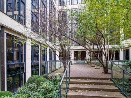 Regus - Paris 68, Faubourg St. Honoré, Paris image 13
