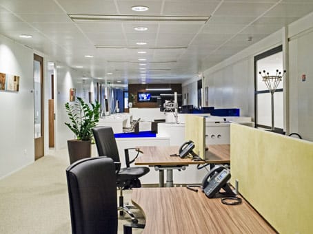 Regus - Paris La Défense, Tour Ariane - Place de la Pyramide, La Defense, Paris image 11
