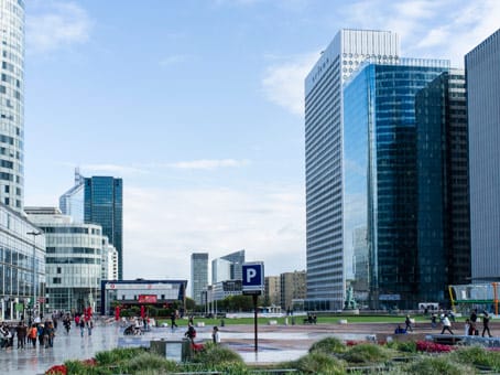 Regus - Paris La Défense, Tour Ariane - Place de la Pyramide, La Defense, Paris image 2