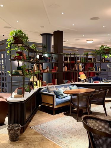 Pavilion workspace in Knightsbridge