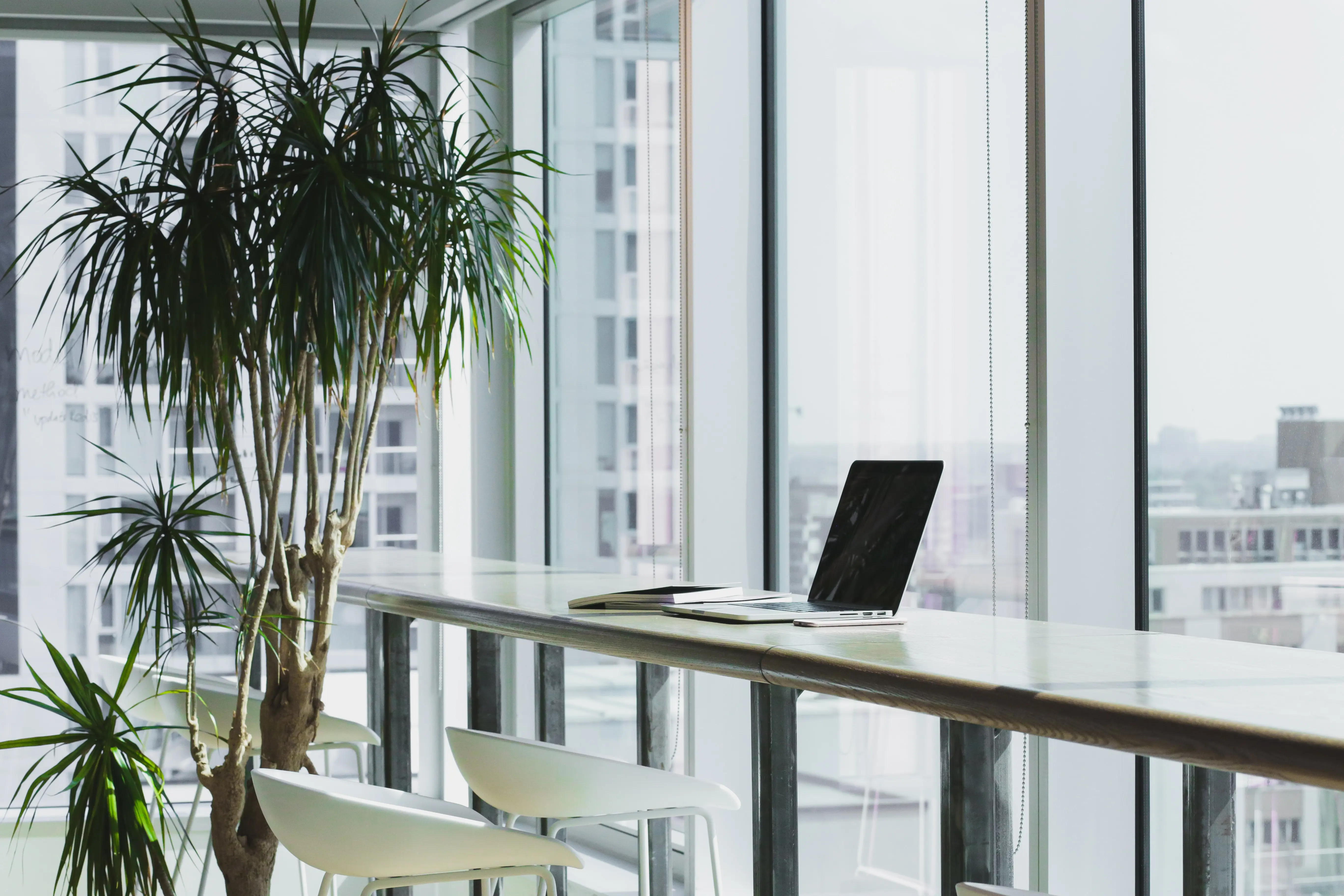 How Much Office Space Do I Need? Office Size Guide by Team Size