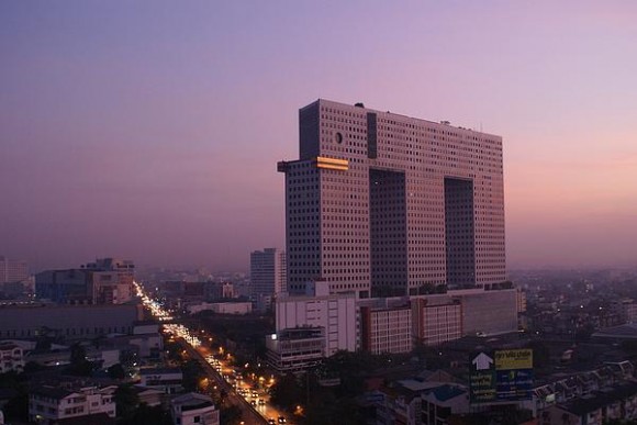 elephant-tower-purple-sunrise-gregory-smith